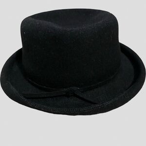 Liz Claiborne Womens  Black Classic Wool Round Cloche Upturned Brim Bowler Hat